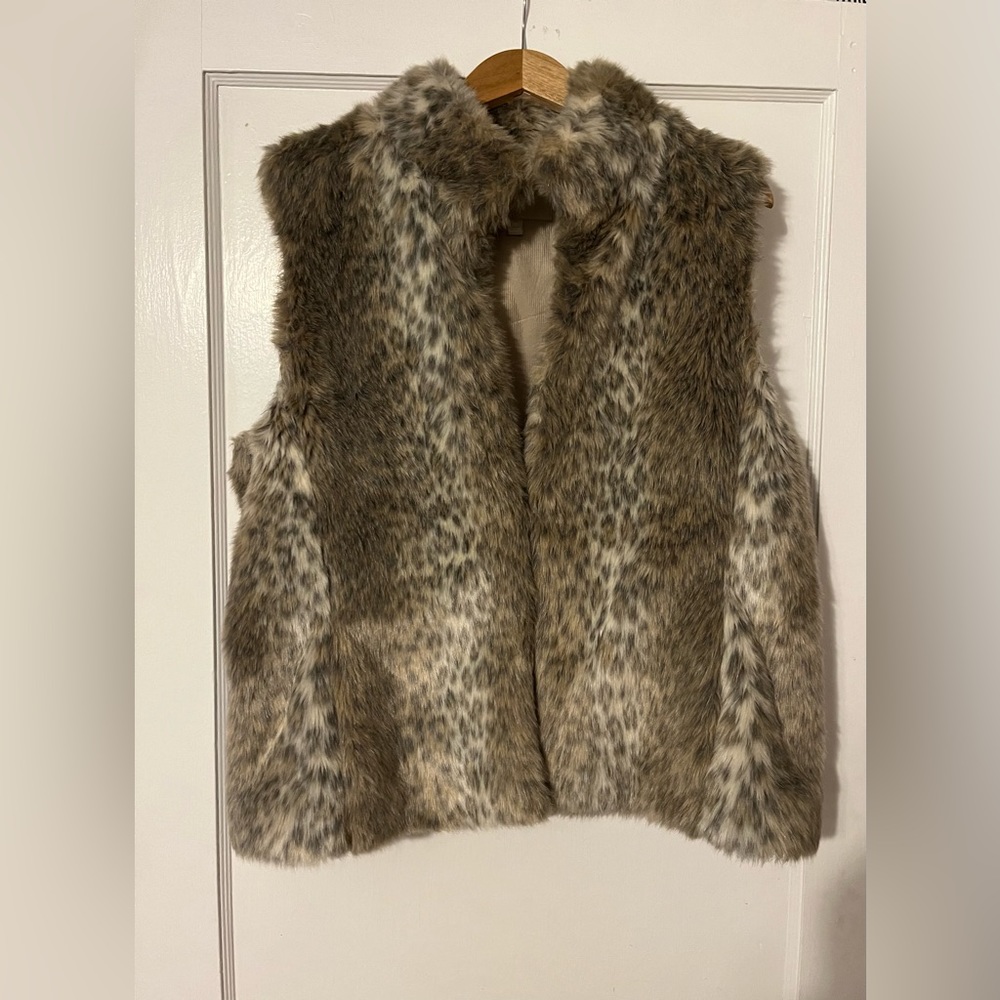 Banana Republic faux fur vest
